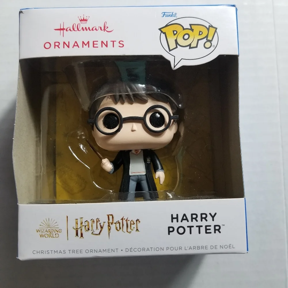NEW IN BOX HALLMARK FUNKO POP HARRY POTTER ORNAMENT